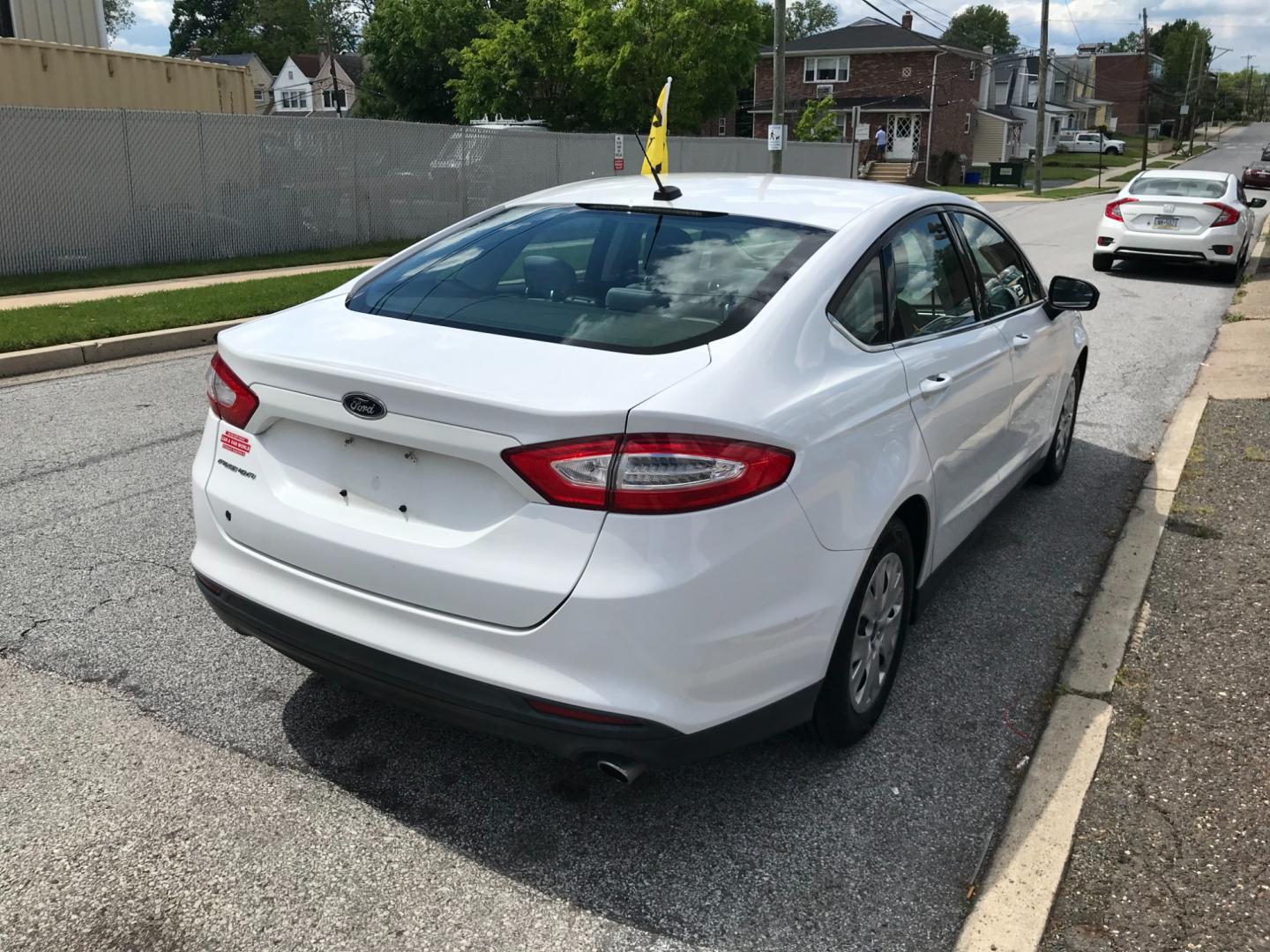 2014 White /Black Ford Fusion S (3FA6P0G74ER) with an 2.5 V4 engine, Automatic transmission, located at 577 Chester Pike, Prospect Park, PA, 19076, (610) 237-1015, 39.886154, -75.302338 - Photo#4